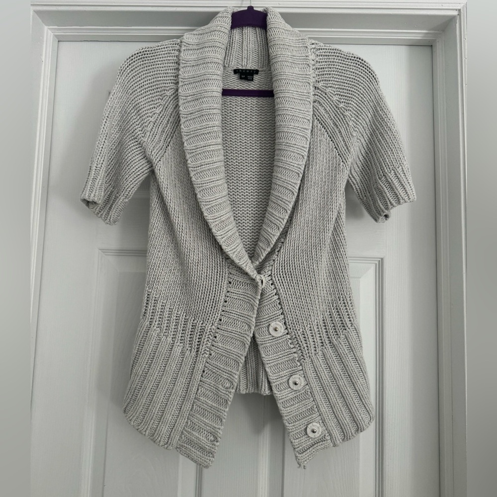 Theory Small cotton “Malaga” fabrication cardigan. Excellent condition.